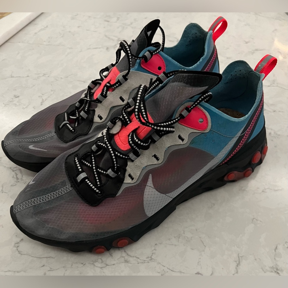Nike React Element 87. Blue Chill Solar Red. Mens Size 10.5.